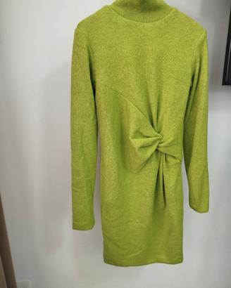 Abito invernale verde acido con nodo caldo