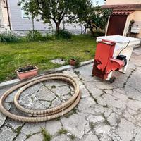 Diraspatrice Elettrica per Uva