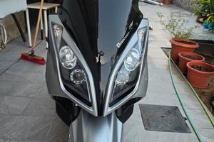 kymco downtown 300i  18000 km 