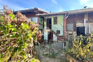 CASA SEMINDIPENDENTE A LANZO TORINESE