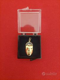 ciondolo mascherina d'oro 