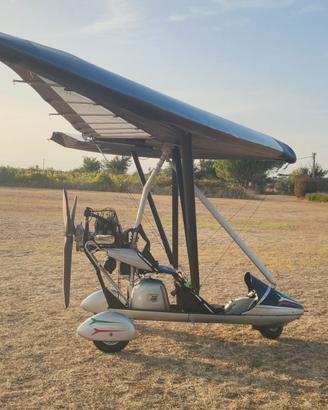 Deltaplano a motore biposto Pipistrel Spider