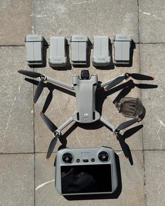 DJI Mini 3 Pro + DJI RC + batterie originali