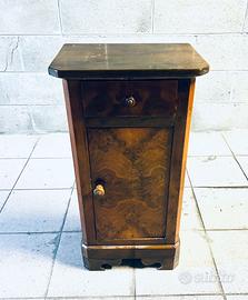 Comodino o mobiletto a colonna d'epoca