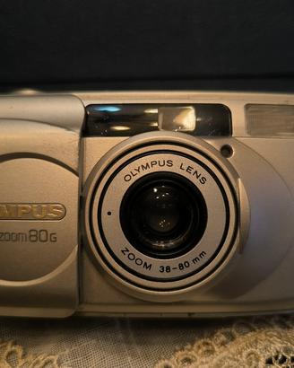 macchina fotografica Olympus Superzoom 80g 