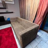 2 divani in rattan plastificato + tavolino