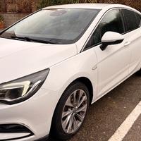 Opel astra K innovation 1.6 cc 136cv
