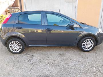 Auto Fiat Punto