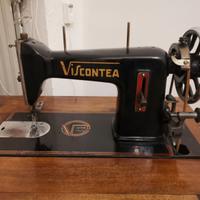 Rara Macchina da Cucire Viscontea con mobile noce