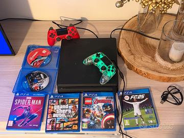 Sony ps4 500gb slim + 2 controller +firmware 12.50