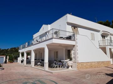 Villa vista mare a mattinata (gargano)