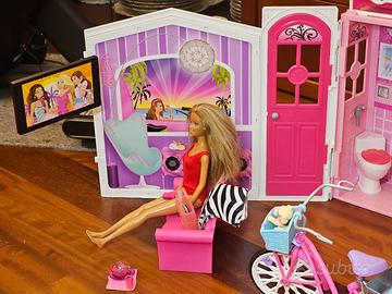 Barbie Casa 2 Andares glam Glamour com Boneca - Pirlimpimpim