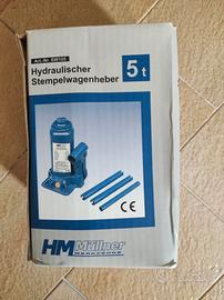 Cric idraulico a stantuffo