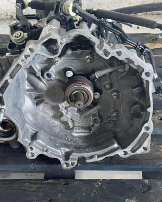 CAMBIO MANUALE COMPLETO DACIA Sandero Serie 320109