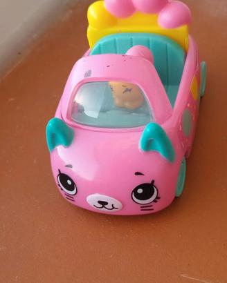 cutie car e animal running Stella