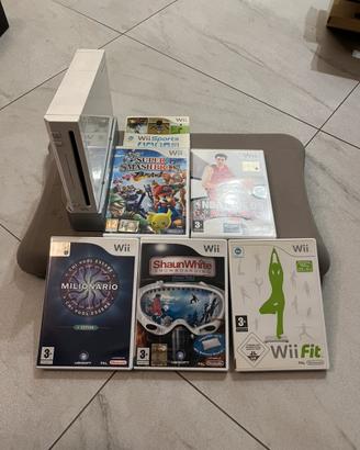 Nintend Wii piu accessori e giochi