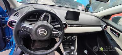 MAZDA 2 2017 STERZO