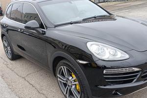 Porsche cayenne 2011