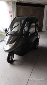 scooter cabinato UfoMagnum