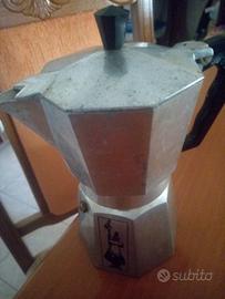 Caffettiera della Bialetti grande funzionante