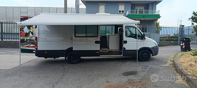Iveco Daily 6 posti  trasporto moto