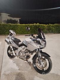 Suzuki V Strom DL 650 - 2004