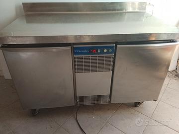 tavolo  refrigerato 