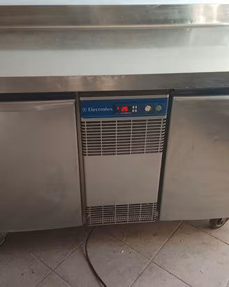 tavolo  refrigerato 