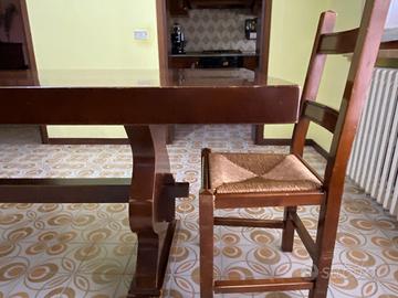 Tavolo e sedie