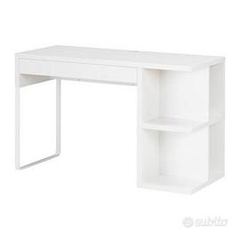 IKEA, scrivania MICKE + sedia bambini