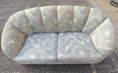 Divano due posti usato