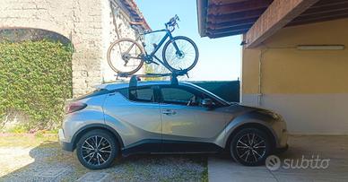 barre portatutto Toyota + 2 portabici