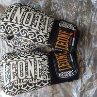 Guantoni Leone + Sacco box