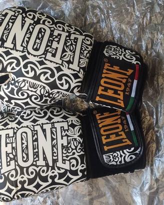 Guantoni Leone + Sacco box