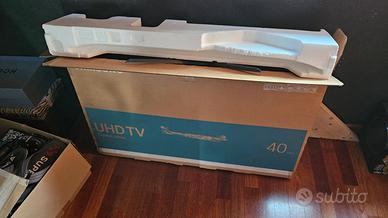SAMSUNG SMART TV UHD 4K 40"