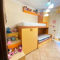 Cameretta in buono stato