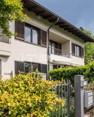 Villa a Schiera a Brunate Via alle Vigne 4 locali