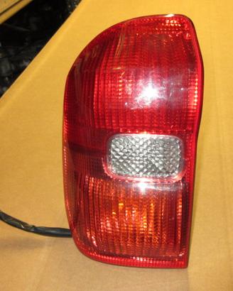 Fanale posteriore sinistro TOYOTA RAV 4 del 2003