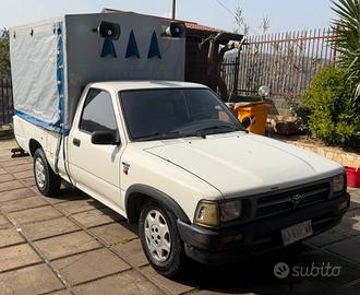 Toyota Hilux 2.4 diesel 4x2