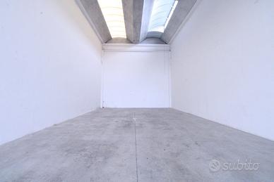 Capannone vicino Bre.Be.Mi no agenzie