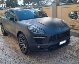 PORSCHE Macan - 2015