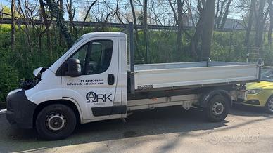 Fiat Ducato cassone ribaltabile trilaterale