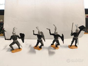 Lotto 3 Soldatini Timpo Toys Medioevali Black Knig
