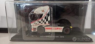 Modellino Camion Iveco Stralis Hi-Way Abarth 2016