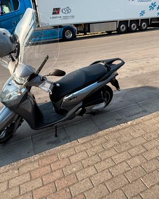 sh 300i