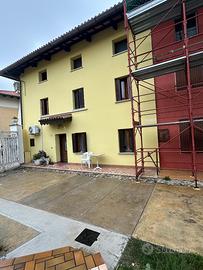 Caratteristica casa di paese