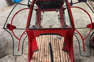 cabina Antonio carraro TF7400