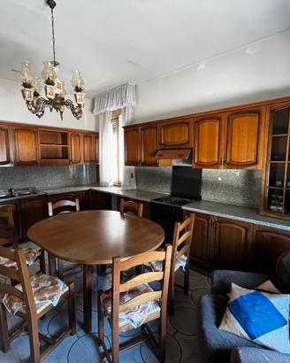 Cucina completa in legno