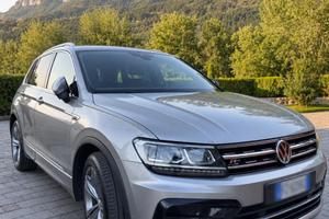 Volkswagen Tiguan R-Line TSI DSG Tetto panoramico