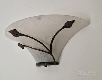 Applique in vetro e ferro battuto